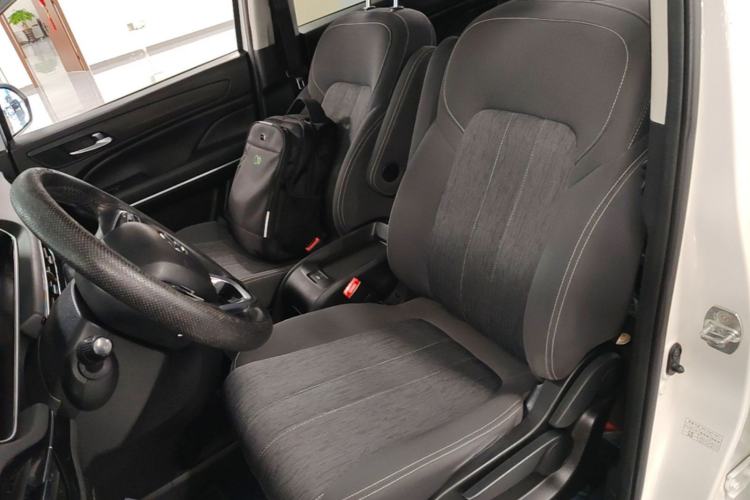 Used GAC Trumpchi M6 2021 270T DCT Elite Edition (7-seater) Left Front Seat