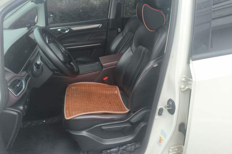 Used GAC Trumpchi M6 2021 PRO 270T DCT Luxury Edition Left Front Seat