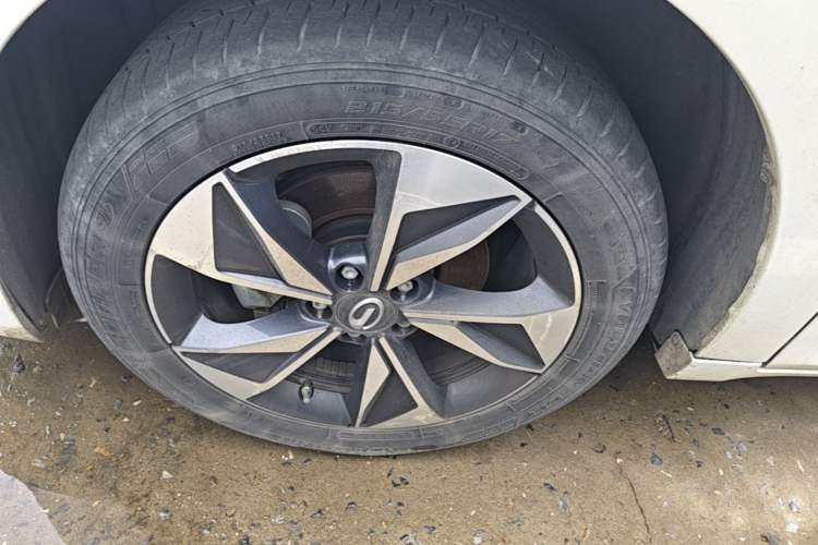 Used GAC Trumpchi M6 2021 PRO 270T DCT Elite Edition Left Front Wheel Hub