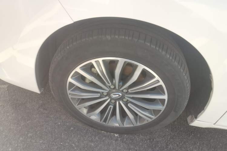 Used GAC Trumpchi M6 2021 270T DCT Prestige Edition (7-seater) Left Front Wheel Hub