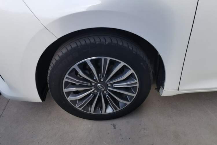 Used GAC Trumpchi M6 2021 270T DCT Luxury Edition (7-seater) Left Front Wheel Hub