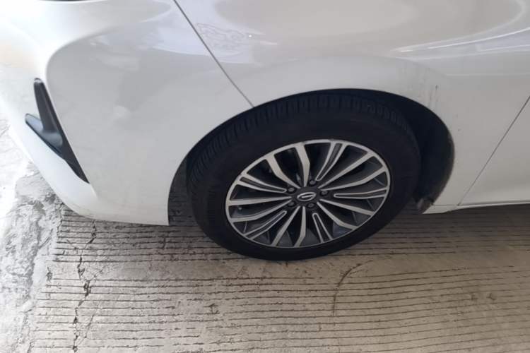 Used GAC Trumpchi M6 2021 270T DCT Prestige Edition (7 Seats) Left Front Wheel Hub