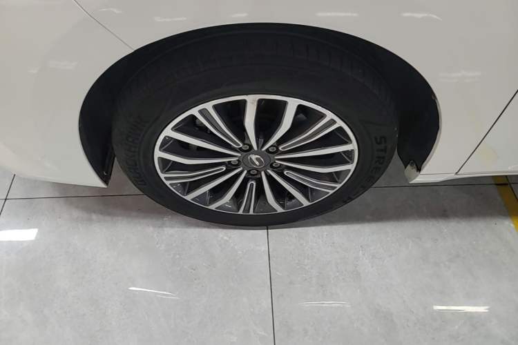 Used GAC Trumpchi M6 2021 270T DCT Luxury Edition (7-seater) Left Front Wheel Hub