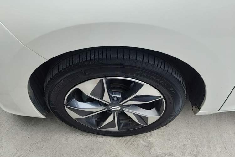 Used GAC Trumpchi M6 2021 PRO 270T Automatic Luxury Edition Left Front Wheel Hub