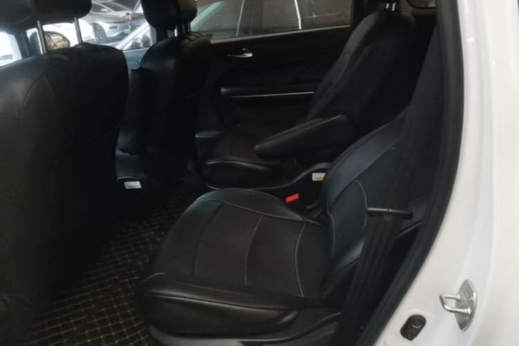 Used GAC Trumpchi M6 2021 270T DCT Elite Edition (7-seater) Left Rear Seat