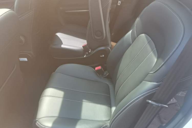 Used GAC Trumpchi M6 2021 270T DCT Prestige Edition (7-seater) Left Rear Seat