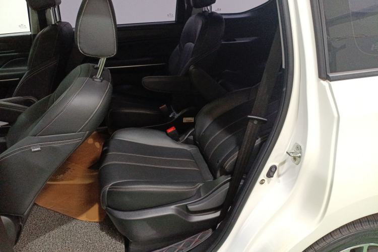 Used GAC Trumpchi M6 2021 270T DCT Luxury Edition (7-seater) Left Rear Seat