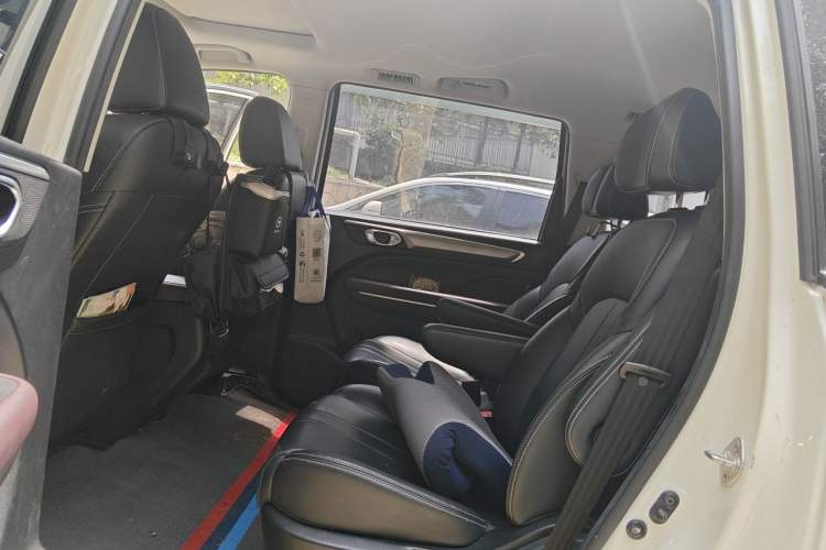 Used GAC Trumpchi M6 2021 270T DCT Luxury Edition (7 Seats) Left Rear Seat