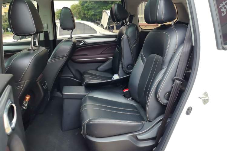 Used GAC Trumpchi M6 2021 PRO 270T Automatic Luxury Edition Left Rear Seat