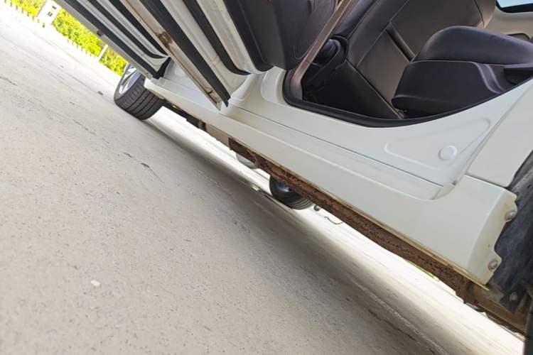 Used GAC Trumpchi M6 2021 PRO 270T Automatic Luxury Edition Left Side Sill