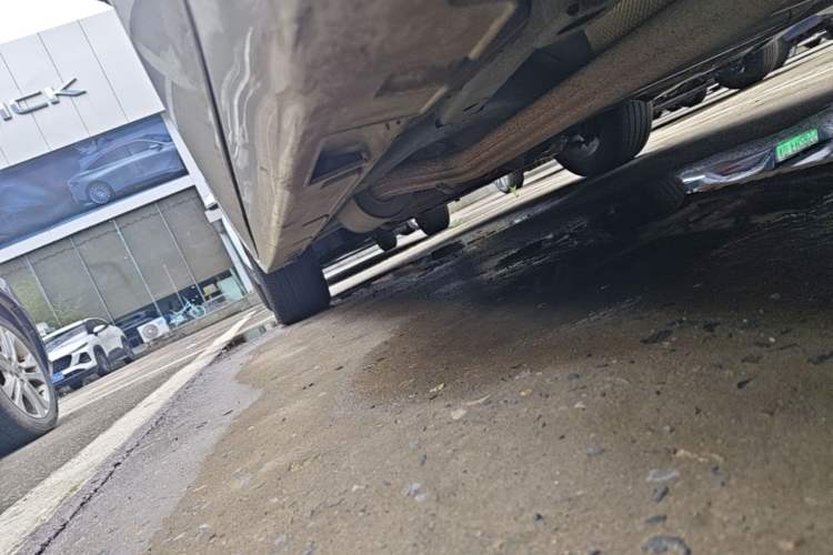 Used GAC Trumpchi M6 2021 PRO 270T DCT Elite Edition Left Side Sill