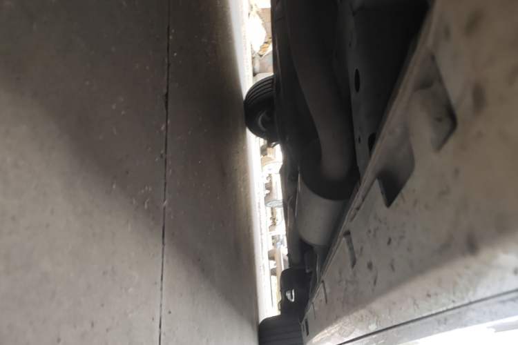 Used GAC Trumpchi M6 2021 270T DCT Elite Edition (7-seater) Left Side Sill