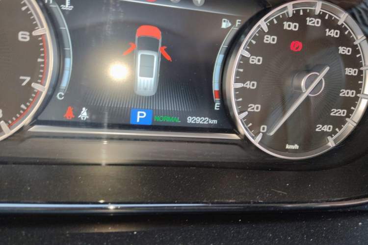 Used GAC Trumpchi M6 2021 270T DCT Luxury Edition (7-seater) Odometer Close Up