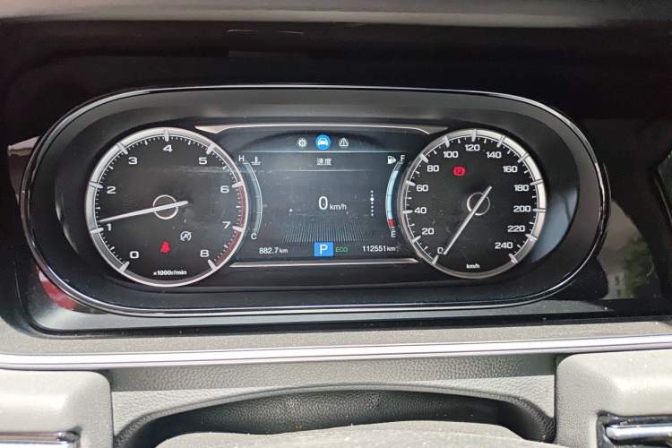 Used GAC Trumpchi M6 2021 270T DCT Luxury Edition (6 Seats) Odometer Close Up
