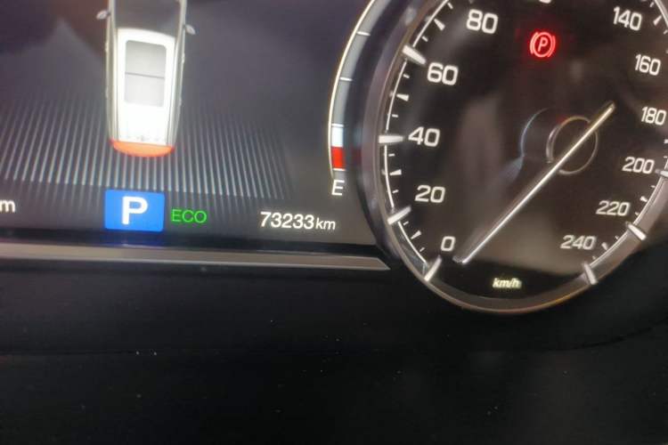 Used GAC Trumpchi M6 2021 270T DCT Elite Edition (7-seater) Odometer Close Up