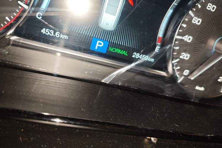 Used GAC Trumpchi M6 2021 270T DCT Luxury Edition (6 Seats) Odometer Close Up