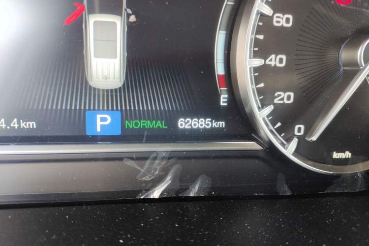 Used GAC Trumpchi M6 2021 270T DCT Luxury Edition (7-seater) Odometer Close Up