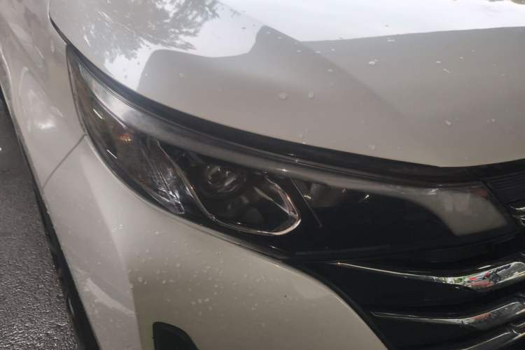 Used GAC Trumpchi M6 2021 270T DCT Luxury Edition (7 Seats) Right Front Headlight