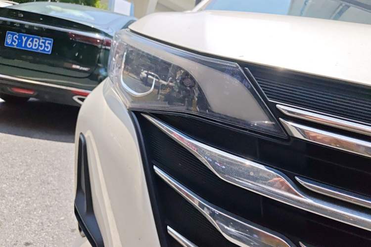 Used GAC Trumpchi M6 2021 270T DCT Luxury Edition (6 Seats) Right Front Headlight