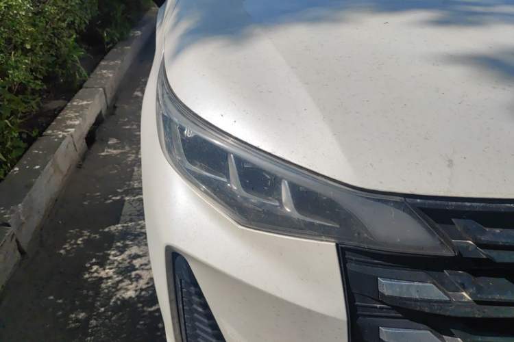 Used GAC Trumpchi M6 2021 270T DCT Prestige Edition (7-seater) Right Front Headlight