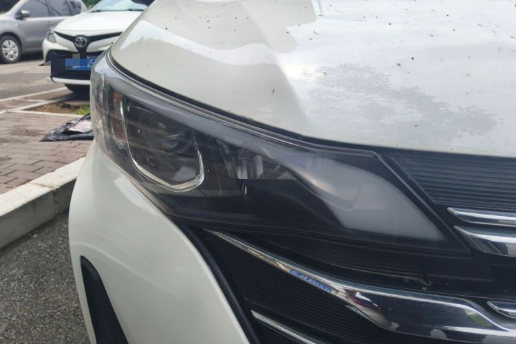 Used GAC Trumpchi M6 2021 270T DCT Luxury Edition (7 Seats) Right Front Headlight