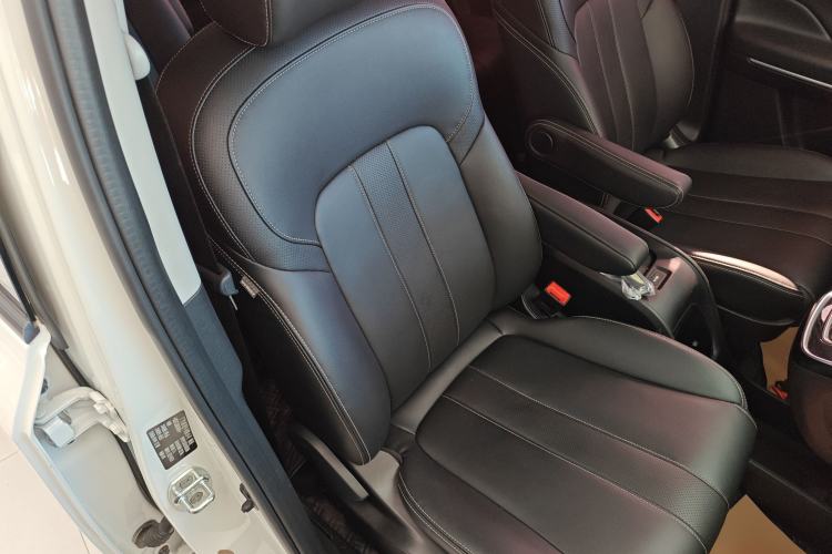 Used GAC Trumpchi M6 2021 270T DCT Luxury Edition (7-seater) Right Front Seat