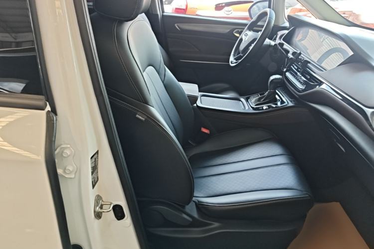 Used GAC Trumpchi M6 2021 PRO 270T DCT Luxury Edition Right Front Seat