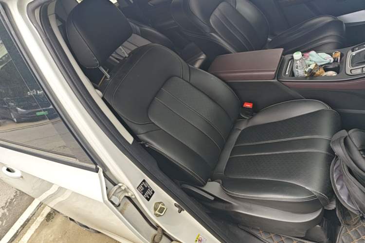 Used GAC Trumpchi M6 2021 PRO 270T DCT Elite Edition Right Front Seat