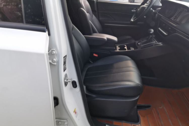 Used GAC Trumpchi M6 2021 270T DCT Luxury Edition (7-seater) Right Front Seat