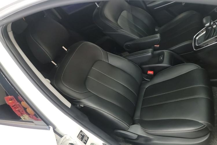Used GAC Trumpchi M6 2021 270T DCT Luxury Edition (7-seater) Right Front Seat