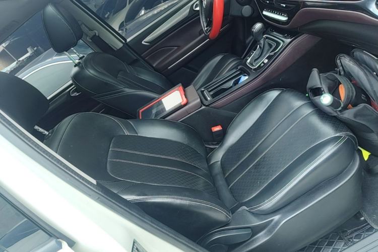 Used GAC Trumpchi M6 2021 PRO 270T Automatic Luxury Edition Right Front Seat