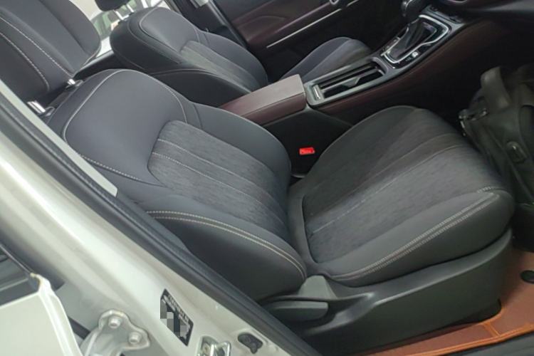 Used GAC Trumpchi M6 2021 PRO 270T DCT Elite Edition Right Front Seat