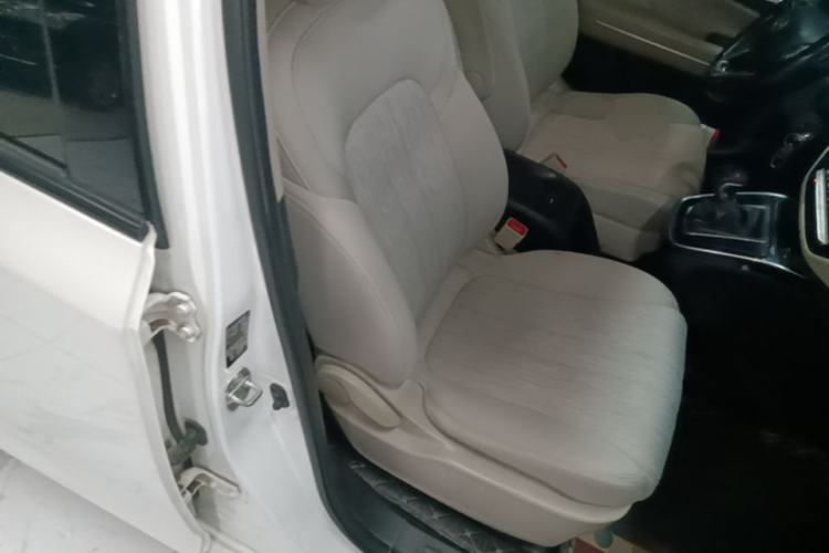 Used GAC Trumpchi M6 2021 270T Manual Elite Edition (7-seater) Right Front Seat