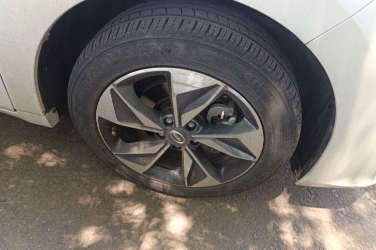 Used GAC Trumpchi M6 2021 PRO 270T DCT Luxury Edition Right Front Wheel Hub