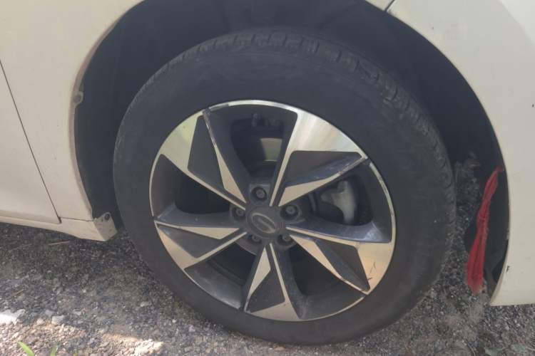 Used GAC Trumpchi M6 2021 270T DCT Elite Edition (7-seater) Right Front Wheel Hub