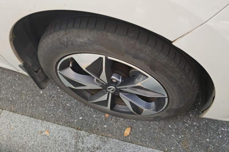 Used GAC Trumpchi M6 2021 PRO 270T DCT Luxury Edition Right Front Wheel Hub