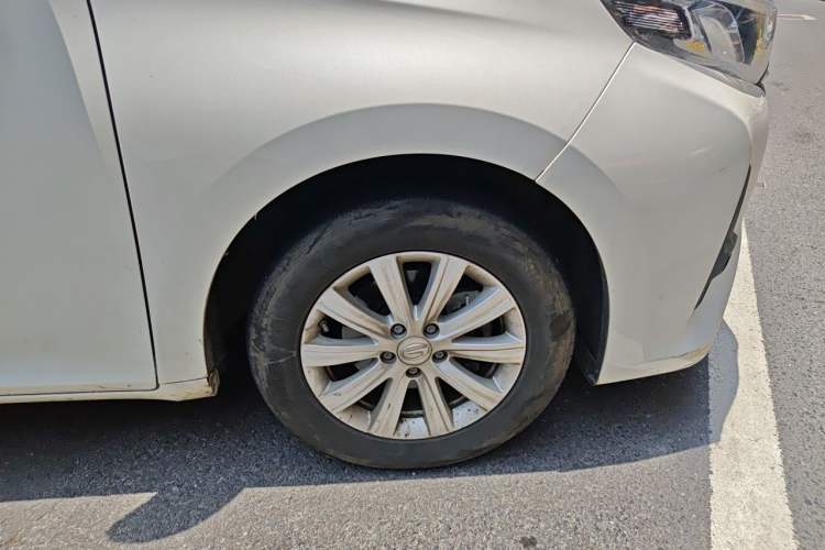 Used GAC Trumpchi M6 2021 270T DCT Luxury Edition (6 Seats) Right Front Wheel Hub