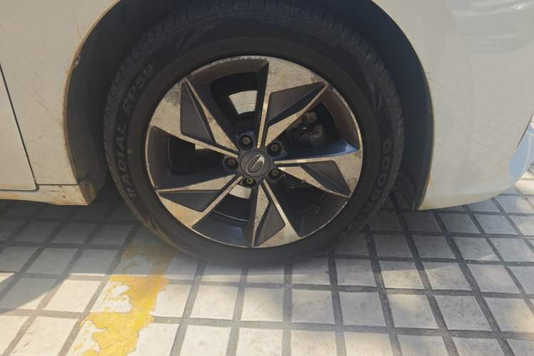 Used GAC Trumpchi M6 2021 PRO 270T DCT Luxury Edition Right Front Wheel Hub