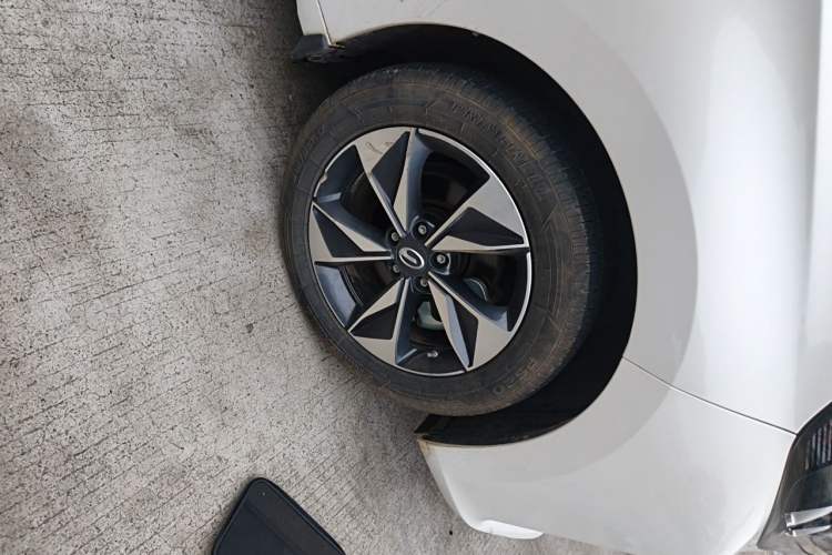 Used GAC Trumpchi M6 2021 PRO 270T DCT Luxury Edition Right Front Wheel Hub