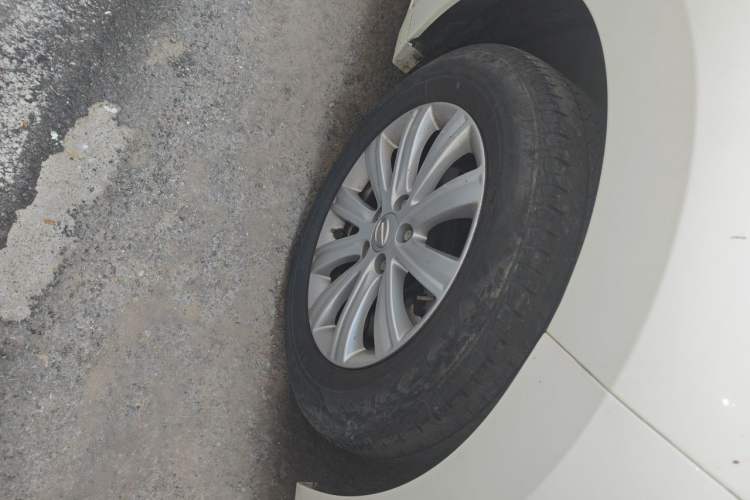 Used GAC Trumpchi M6 2021 270T DCT Luxury Edition (7 Seats) Right Front Wheel Hub