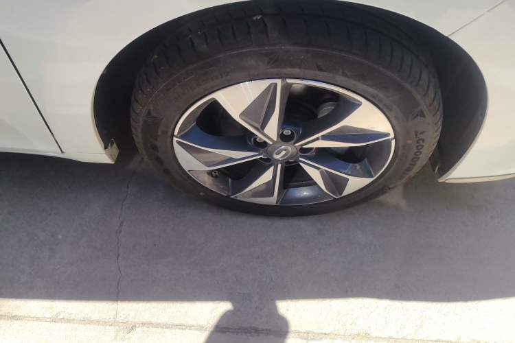 Used GAC Trumpchi M6 2021 PRO 270T DCT Luxury Edition Right Front Wheel Hub