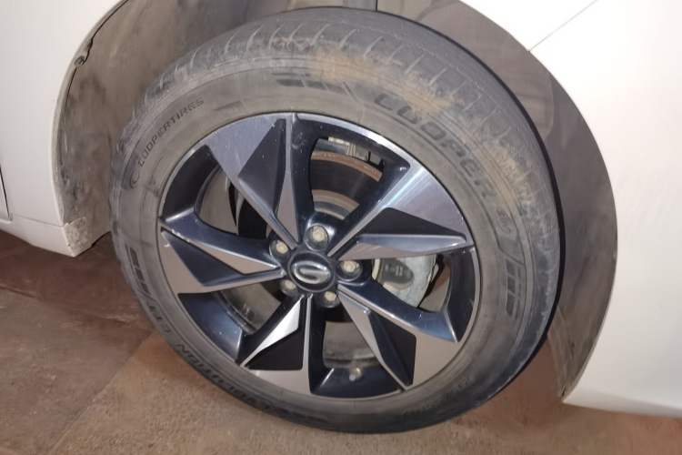 Used GAC Trumpchi M6 2021 PRO 270T DCT Luxury Edition Right Front Wheel Hub