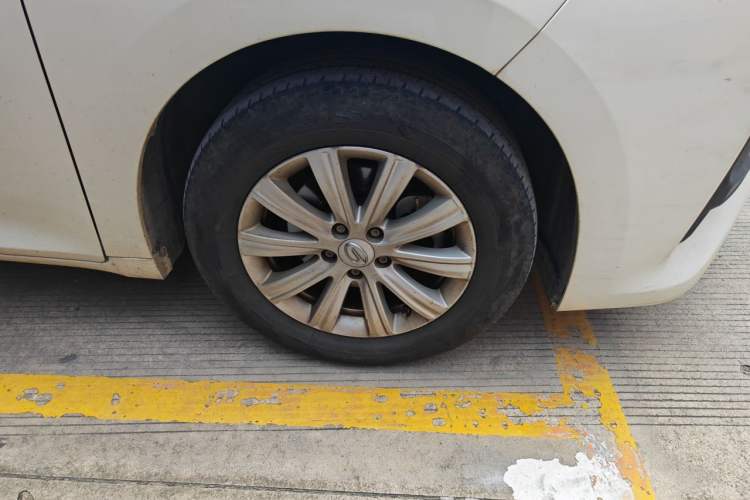 Used GAC Trumpchi M6 2021 270T DCT Elite Edition (7-seater) Right Front Wheel Hub