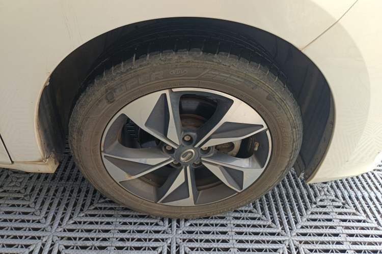 Used GAC Trumpchi M6 2021 PRO 270T DCT Luxury Edition Right Front Wheel Hub