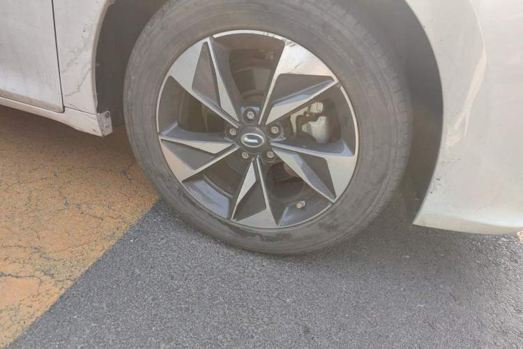 Used GAC Trumpchi M6 2021 270T DCT Luxury Edition (7 Seats) Right Front Wheel Hub
