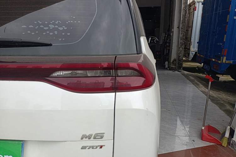 Used GAC Trumpchi M6 2021 270T DCT Luxury Edition (7-seater) Right Rear Taillight