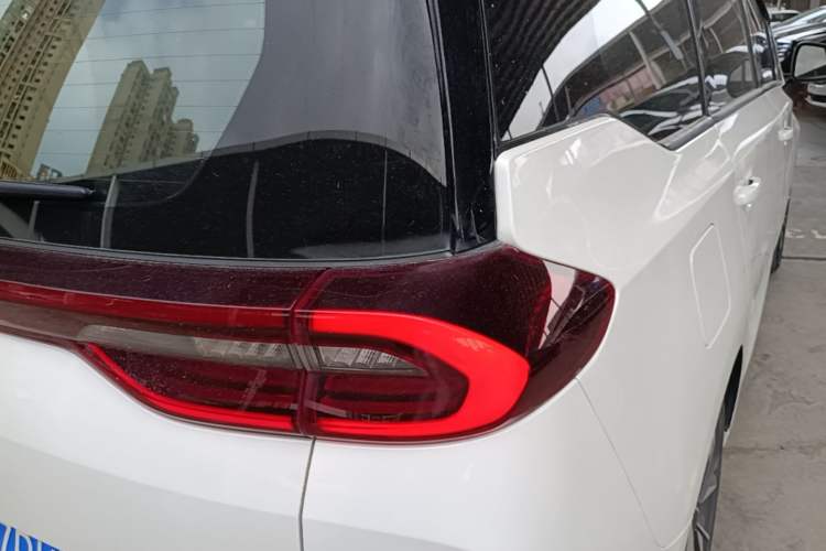 Used GAC Trumpchi M6 2021 PRO 270T DCT Luxury Edition Right Rear Taillight