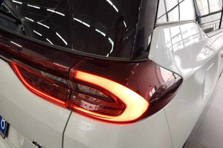 Used GAC Trumpchi M6 2021 270T Manual Elite Edition (7-seater) Right Rear Taillight