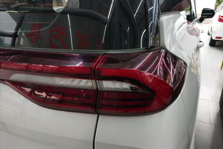 Used GAC Trumpchi M6 2021 PRO 270T Automatic Luxury Edition Right Rear Taillight