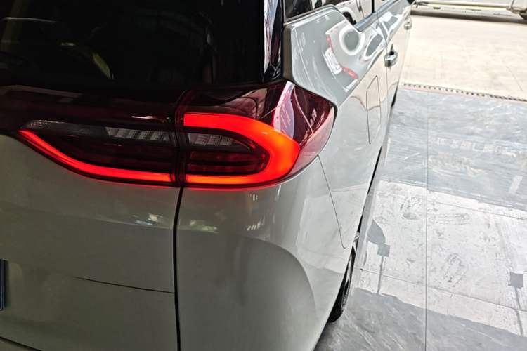 Used GAC Trumpchi M6 2021 PRO 270T DCT Elite Edition Right Rear Taillight